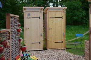 Komposttoilette aus Fichtenholz