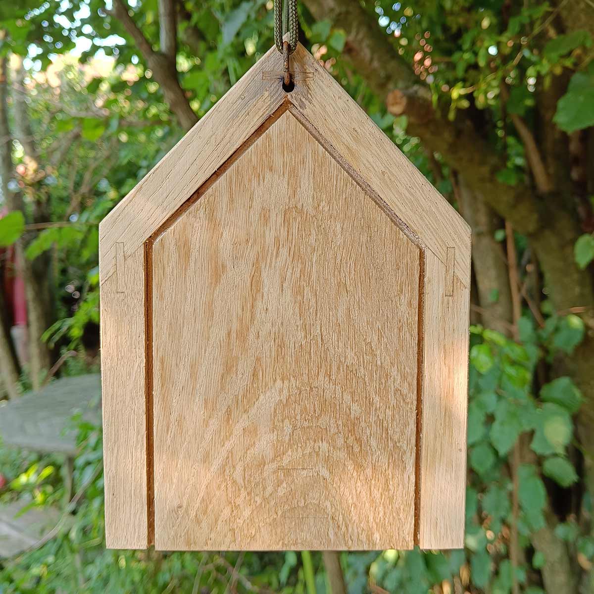 Vogelhaus aus Eiche Rückseite